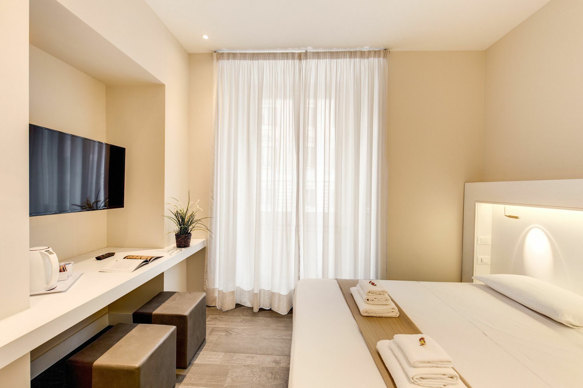 Wrh Suites Rome Bagian luar foto